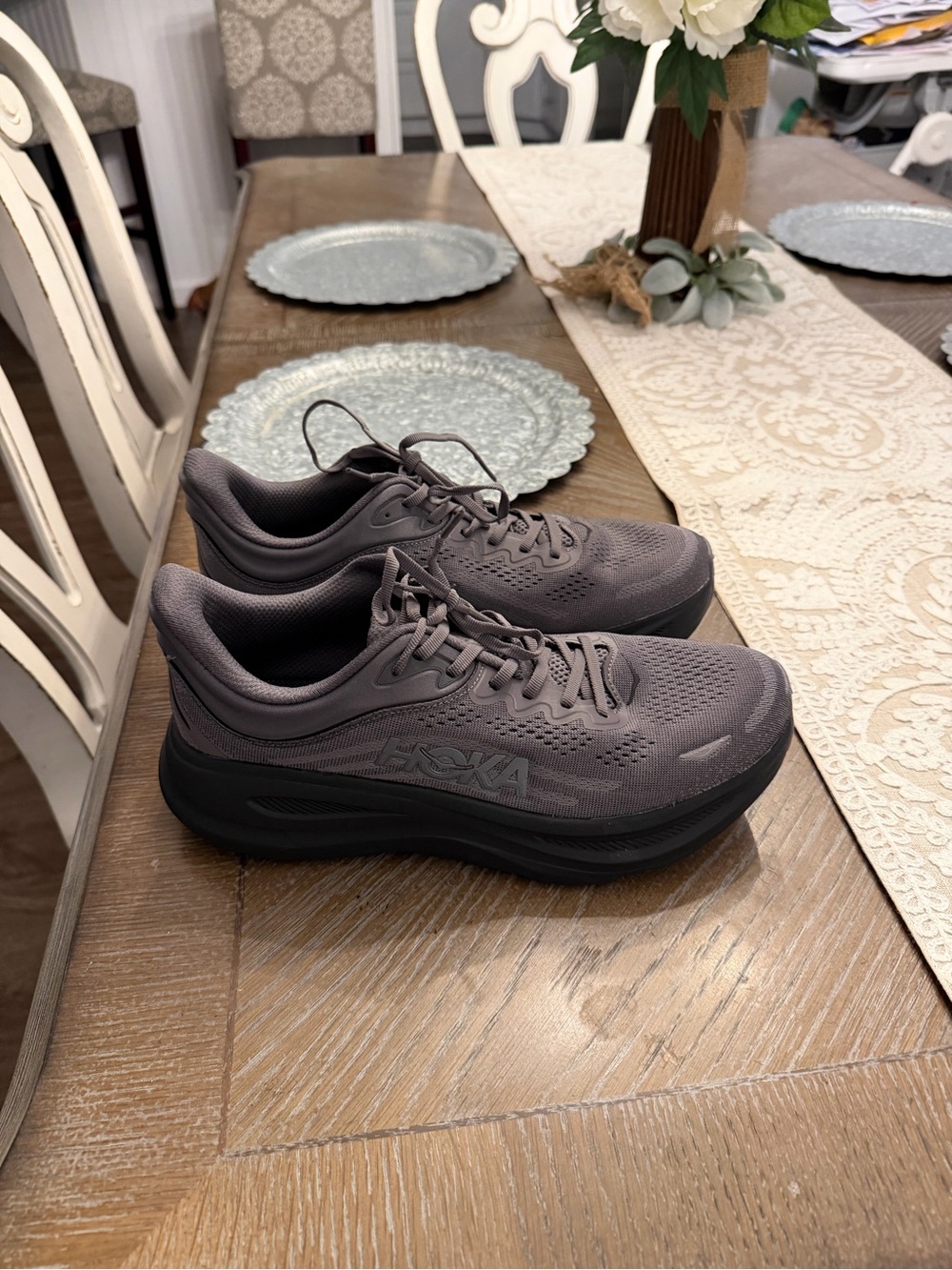 Hoka Men's Bondi 9 - men’s 10.5 NEW